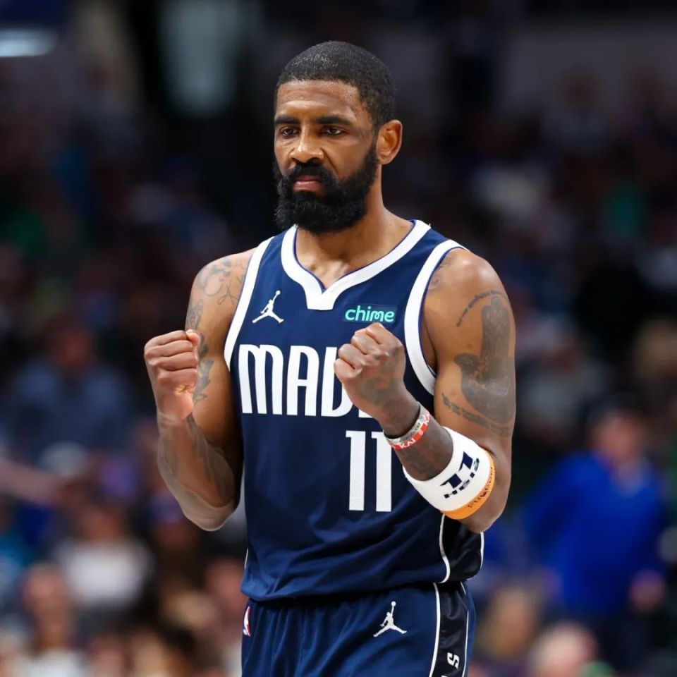 肩历史的高 肩历史的高